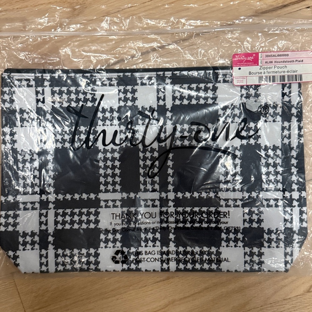 Thirty-One Zipper Pouch houndstooth  print
